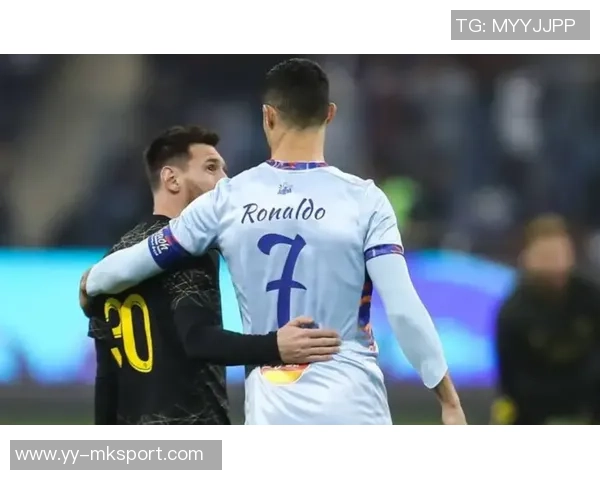 维尼修斯与女友携手米利唐夫妇共度摩纳哥假期心情愉悦庆祝国家德比胜利 维尼修斯与女友携手米利唐夫妇共度摩纳哥假期心情愉悦庆祝国家德比胜利