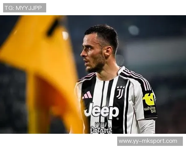 慢镜头聚焦本菲卡对尤文边卫科斯蒂奇的关注与穆里尼奥的高度评价