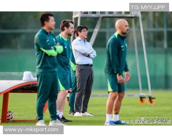 北京国安出征天津备战热身赛即将打响期待精彩对决 北京国安出征天津备战热身赛即将打响期待精彩对决